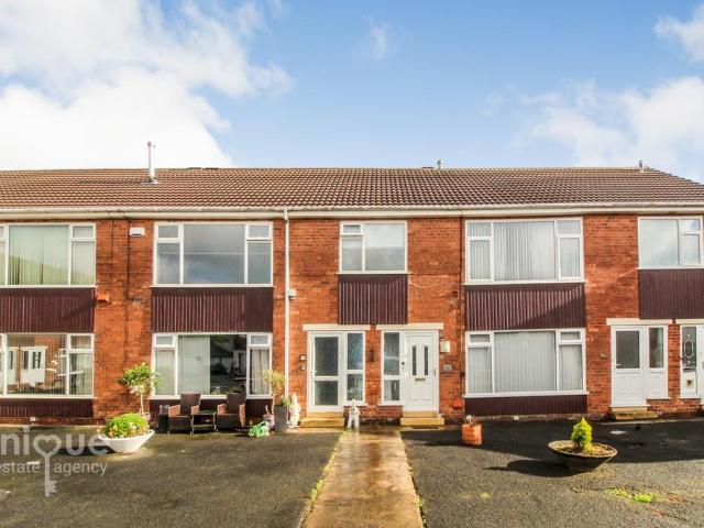 Settle Court, Lytham St. Annes. 2 bed apartment to rent £650 pcm £150 pw