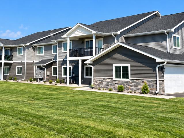 Settler's Ridge 216 218 2 Bedroom Apartment for Rent at 216 216 & 218 Independence Dr, Elk Mound, WI 54739