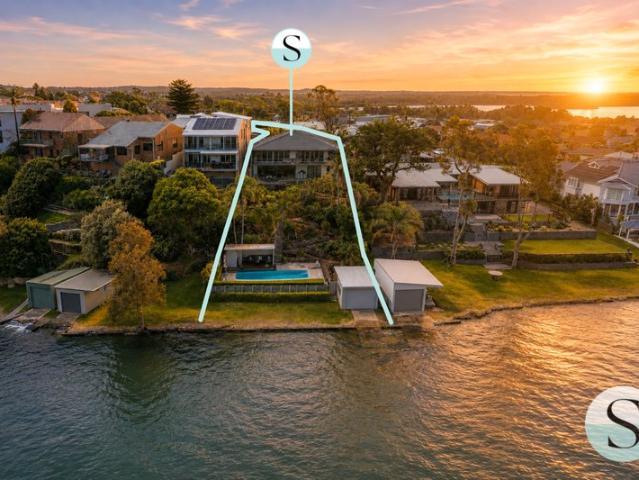 SET DATE SALE Best Offers On Or Before July 18th at 5pm Exclusive Waterfront & Generational Home