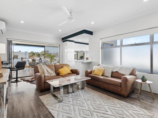 Effortless coastal living!