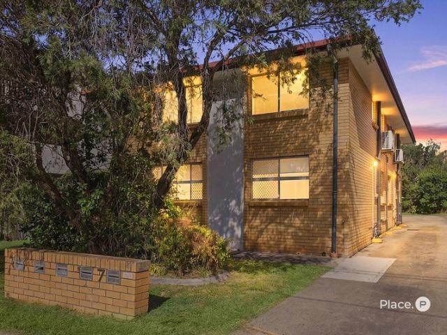 Grand outdoor entertainment in the heart of Clayfield