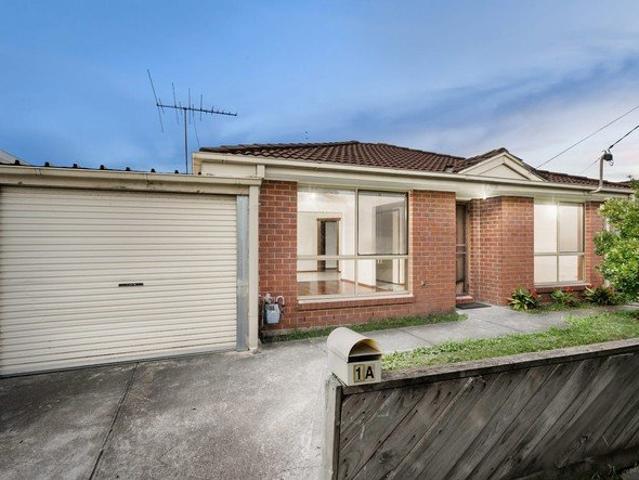 Set in a peaceful and convenient pocket, this well presented home offers comfort, space and everyday practicality