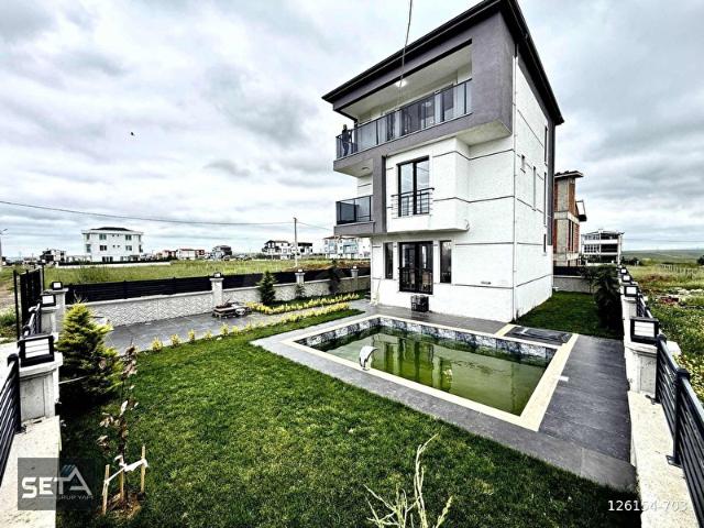 SETA GRUP 320 METRE ARSA İÇİNDE HAVUZLU İSKANLI DENİZ MANZ