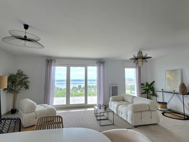 SÈTE / MONT SAINT CLAIR / APPARTEMENT D'EXCEPTION AVEC VUE ÉTANG ET TERRASSE DE 62 M²