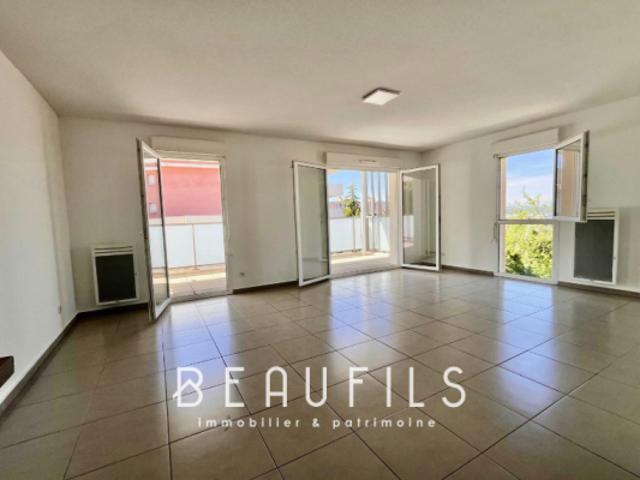 SETE BAS SAINT CLAIR APPARTEMENT T4 de 78 m2 avec 2 stat
