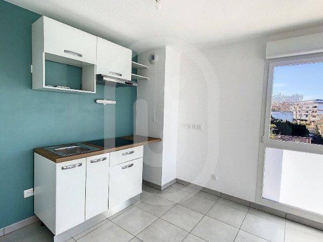SETE T3 RÉCENT VUE DÉGAGÉE PKG DOUBLE TERRASSE