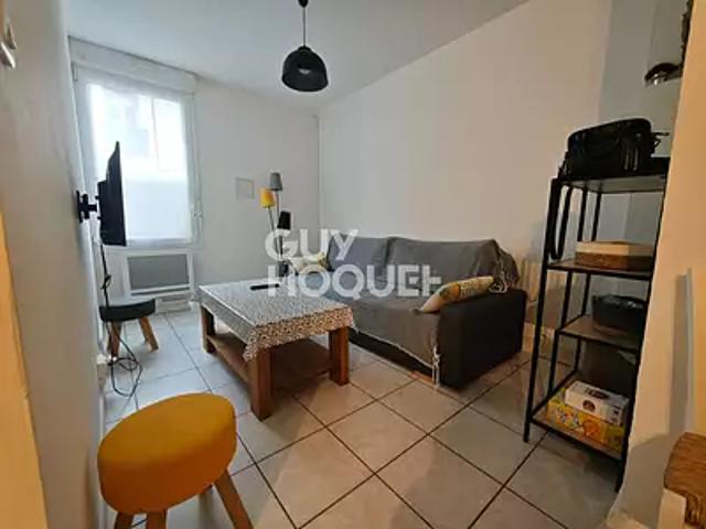 Sète 34200 Location appartement 2 pièces t2 au dernier étage