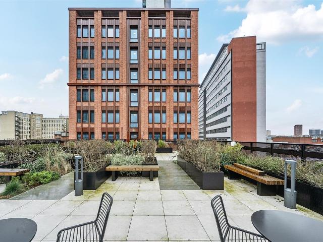 Setl, Ludgate Hill, Birmingham B3, 2 bed flat to rent, £1,400 pcm | PrimeLocation