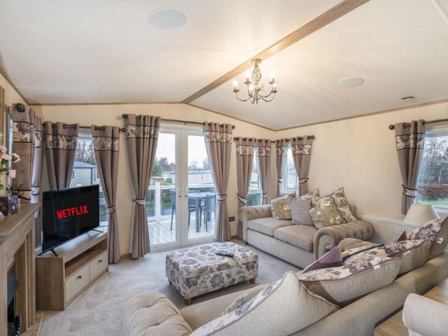 Seton Sands | 2 Bed Sleeps 6 | Parking | WIFI
