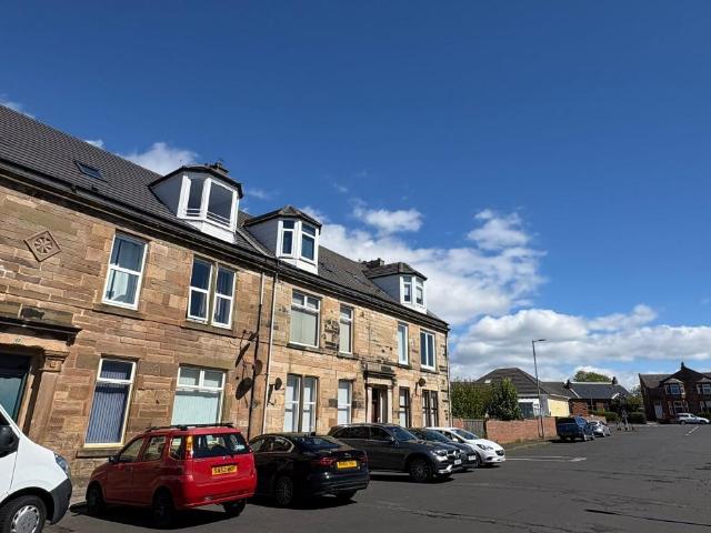 Seton Street, Ardrossan, North. 2 bed flat to rent £725 pcm £167 pw