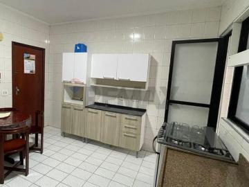 Seu Lar Contemporâneo na Praia Grande: Conforto e Vista!