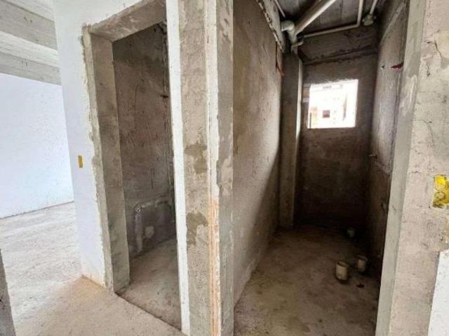 Seu Novo Lar no Imperial: Apartamento 2 Quartos, Suíte, Garagem e Sacada