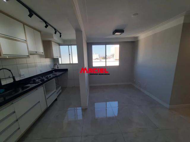SEU NOVO LAR PRONTO PARA MORAR! EXCELENTE APARTAMENTO RECÉM REFORMADO