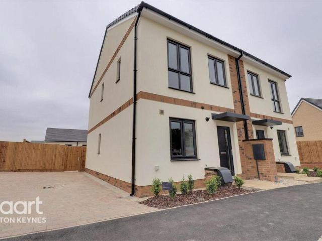 Seuss Street, Tattenhoe Park 3 bed semi detached house to rent £1,695 pcm £391 pw