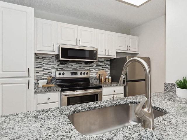 Seven Lakes at Carrollwood 1 Bedroom Apartment for Rent at 3303 N Lakeview Dr, Tampa, FL 33618