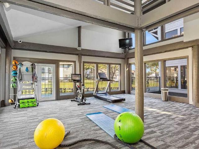 Seven Lakes at Carrollwood 2 Bedroom Apartment for Rent at 3303 N Lakeview Dr, Tampa, FL 33618