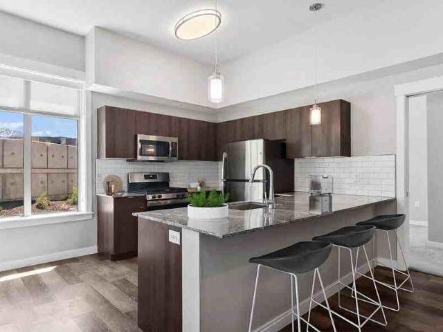 Seven Skies Apartments 2 Bedroom Apartment for Rent at 168 E Midvillage Blvd, Sandy, UT 84070