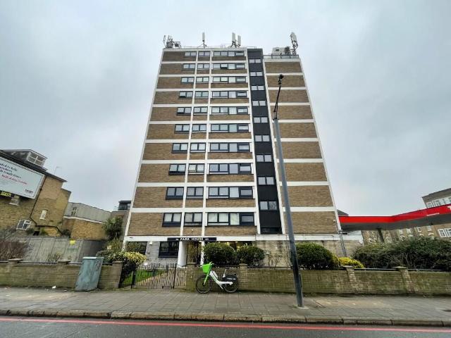Seven Sisters Road, London N4, Studio to rent, £1,200 pcm | PrimeLocation