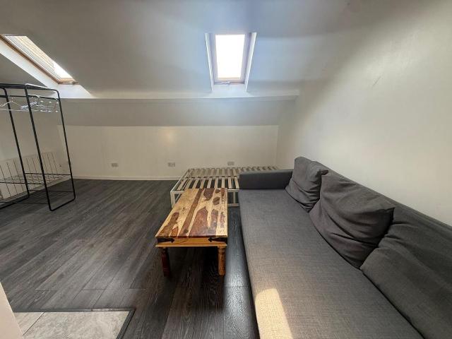Seven Sisters Road, London N4, Studio to rent, £1,450 pcm | PrimeLocation