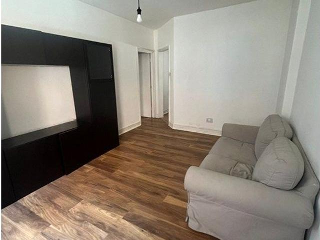 Seven Sisters Road, London N4, 1 bed flat to rent, £1,600 pcm | PrimeLocation