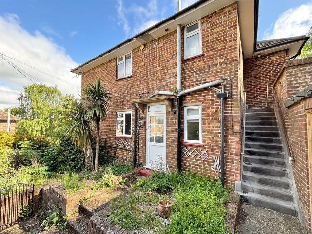Sevenoaks, Kent TN13, 2 bed maisonette to rent, £1,495 pcm | PrimeLocation