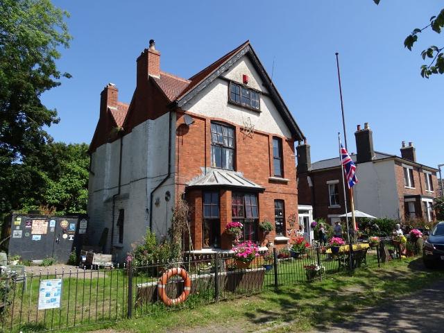Severn Bank House Dock Road, Sharpness, Berkeley GL13, 6 bed terraced house to rent, £2,800 pcm | PrimeLocation