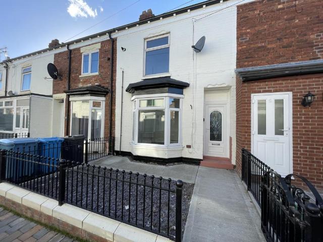 Severn Villas, Rosmead Street, HU9 2TX 2 bed terraced house to rent £750 pcm £173 pw