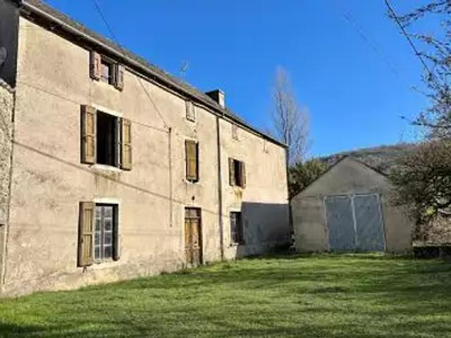 Sévérac d'Aveyron 12150 Achat / Vente maison 5 pièces t5 au dernier étage