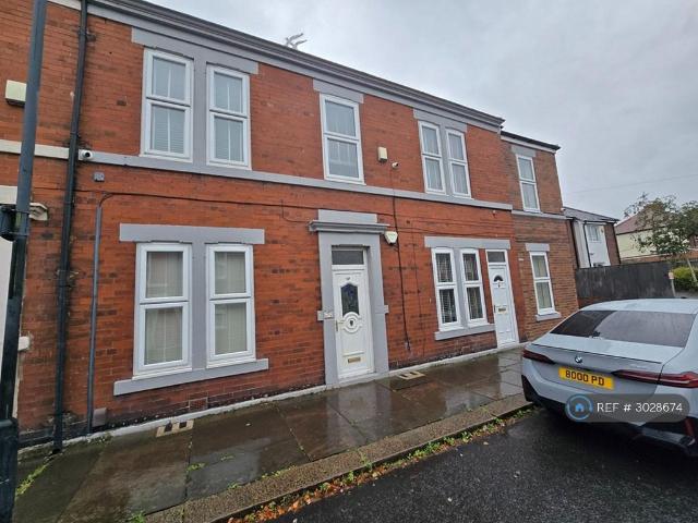 Severus Road, Newcastle Upon Tyne, NE4 2 bed flat to rent £920 pcm £212 pw