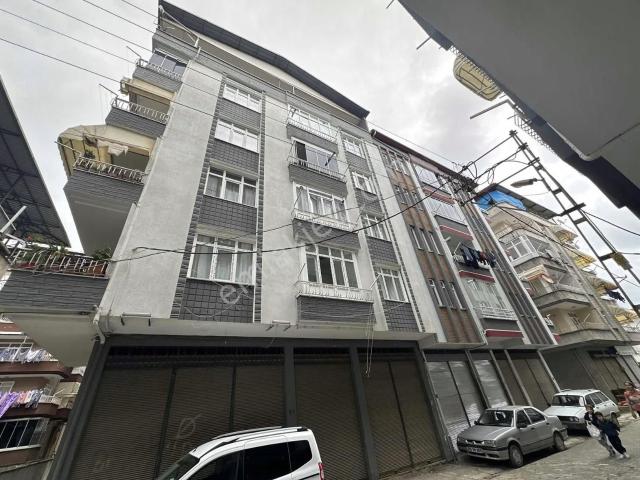 Sevgi Emlaktan Satılık Orta Mahallede 2+1 Fırsat Daire