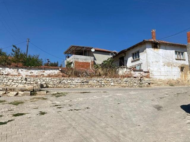 Sevişler Köyü Mustakil 2 Katlı Ev
