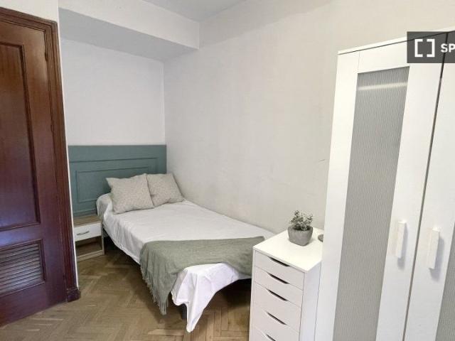 seville, Andalusia 41004