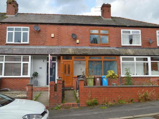 Seville Street, Royton, Oldham 2 bed terraced house to rent £995 pcm £230 pw