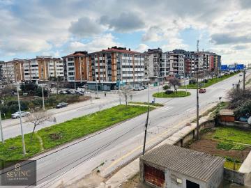 Sevinçten Erdek Asfaltında Güney Cephe Ara Kat 2+0 Kiralık Daire