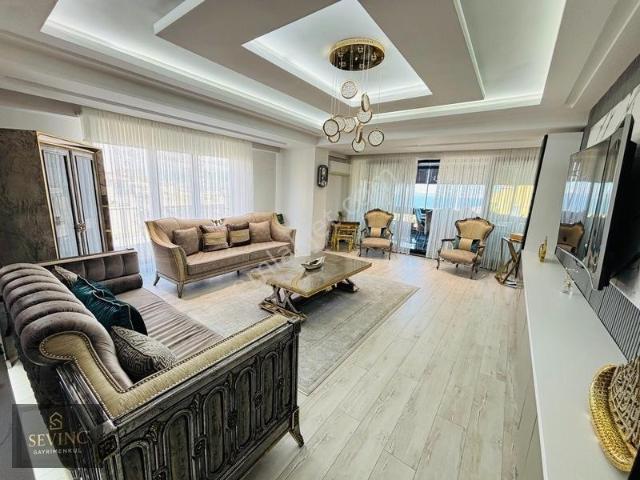 Sevinç'ten Odaları Denize Açılan Lüks Tripleks 'sıfır' Villa