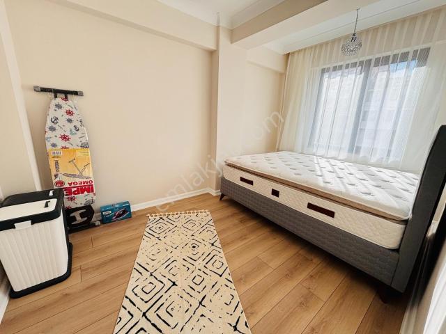 Sevinç'ten Yeni Mahallede Sıfır Eşyalı Ara Kat 2+0 Kiralık Daire