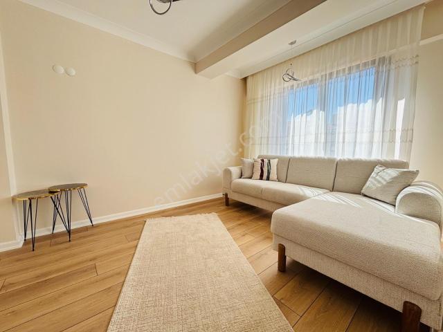 Sevinç'ten Yeni Mahallede Sıfır Eşyalı Kiralık 2+0 Daire