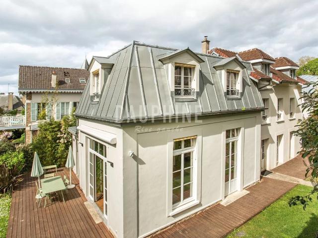 Sèvres Maison avec jardin et annexe 254m² Sèvres