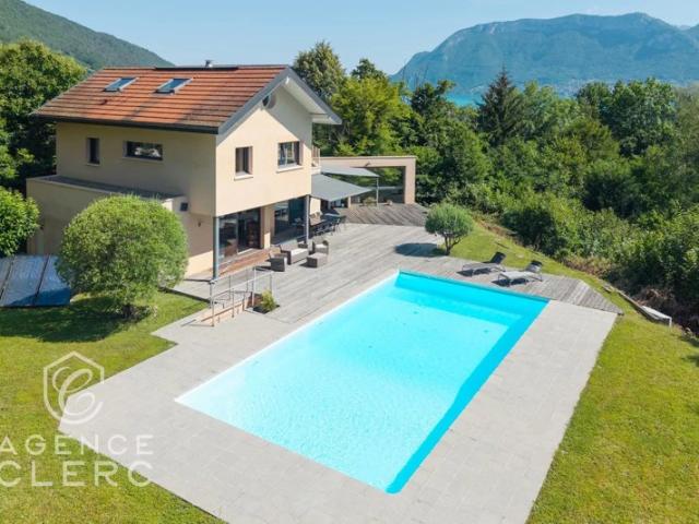 Sevrier, propriété contemporaine belle vue lac