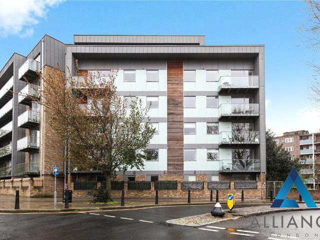 Sewardstone Road, London E2, 1 bed flat to rent, £2,500 pcm | PrimeLocation