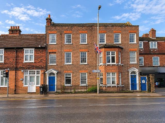 Sewardstone Road, Waltham Abbey EN9, 1 bed flat to rent, £1,180 pcm | PrimeLocation