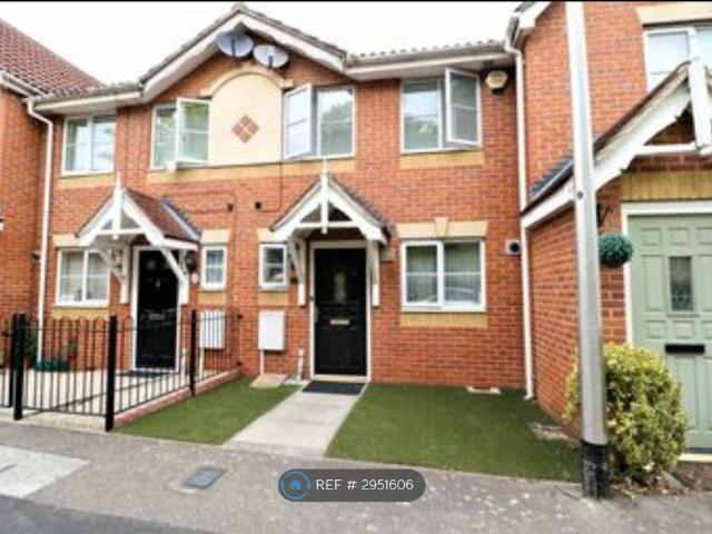 Sewell Close, Grays RM16, 2 bed terraced house to rent, £1,600 pcm | PrimeLocation
