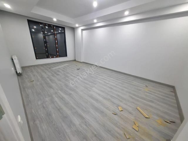 Seyyitnizam Mahallesi Yeni Binada Kiralık 2+1 Daire Asansörlü Otoparklı