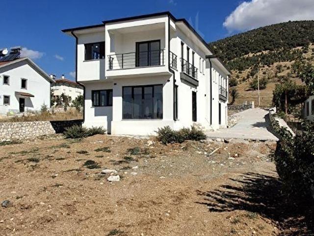 SEYDİKEMER BEKÇİLER MAH'DE İLKON'DAN SATILIK İKİZ VİLLA