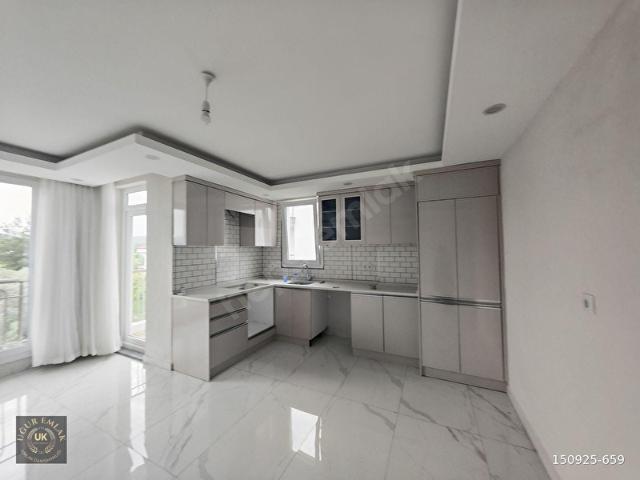 SEYDİKEMER GERİŞBURNU'NDA 3+1 GENİŞ KULLANIŞLI FIRSAT DAİRE