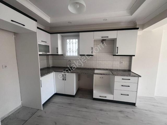 Seydikemer Menekşe Mahallesinde Kiralık 3+1!