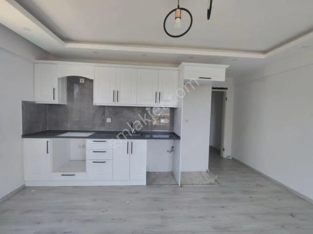 Seydikemer Gerişburnu Sanayi Bölgesinde Kiralık Çatı Dubleks