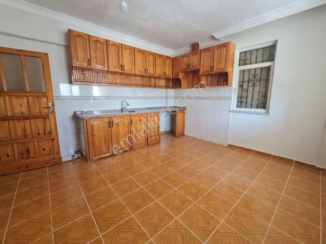 Seydikemer Zorlarda 2+1 Kiralık Daire