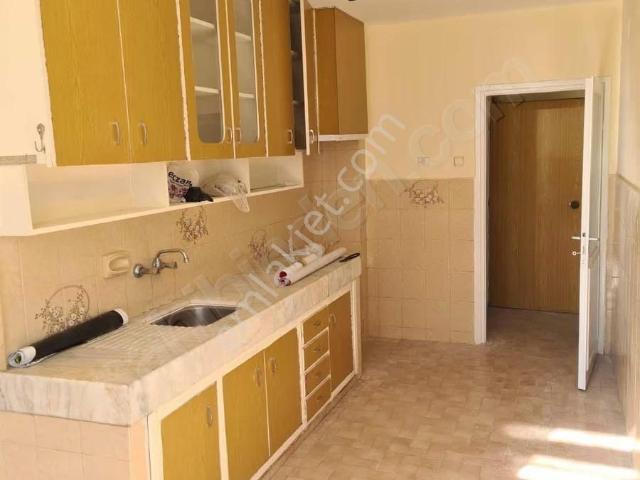 Seyhan Başkent Hastane Karşısı 3+1+k.mutfak Kiralık Daire.
