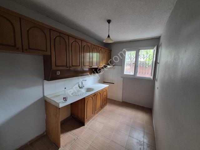Seyhan Baraj Yolu Yeşilyurtta Kiralık 2+1 Boş Daire